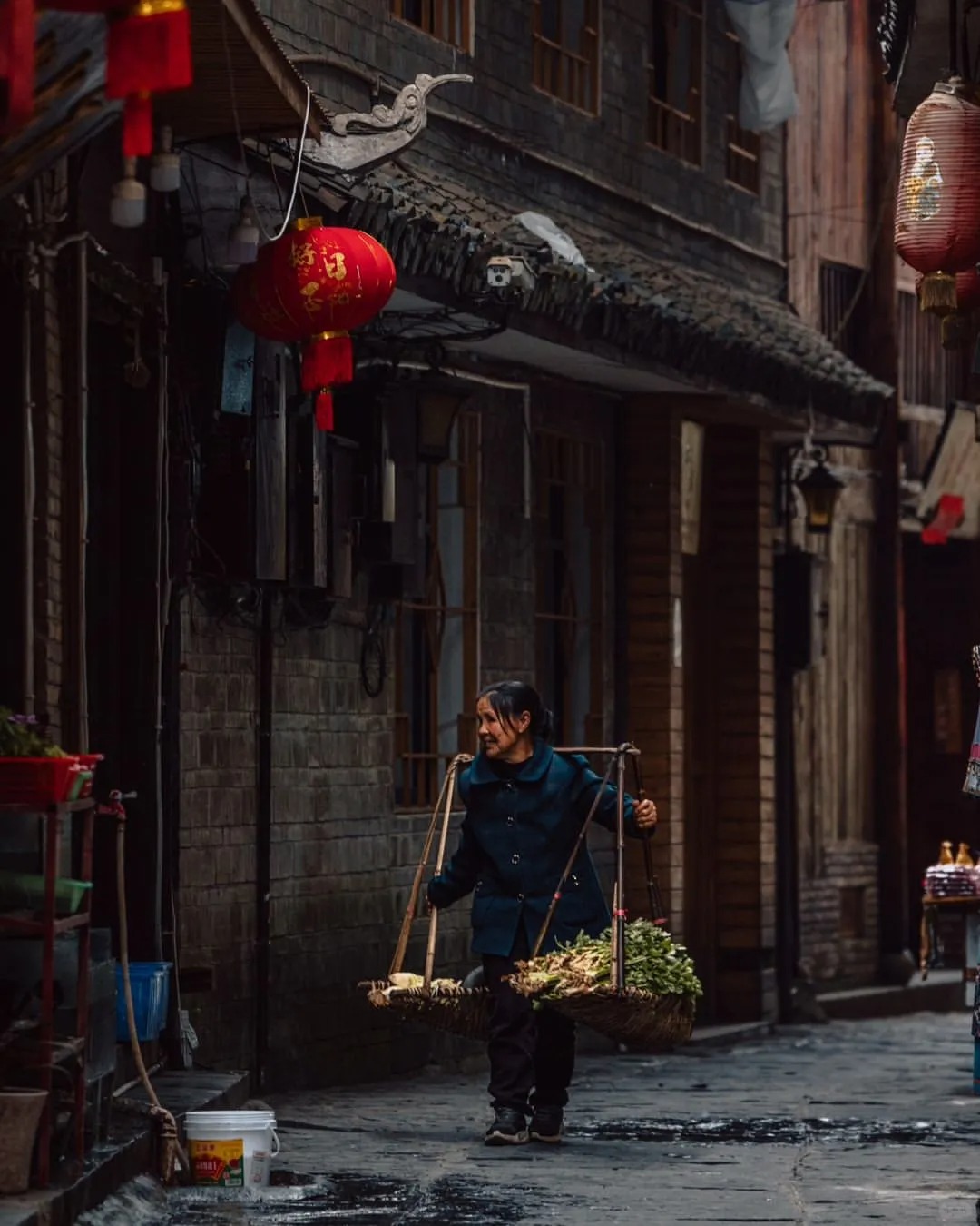 【凤凰古城：一场穿越时光的旅行指南】_5_红鲤鱼与绿鲤鱼与驴V_湖南凤凰-来自52tours 我爱旅游网